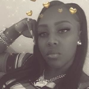 Meet your Posher, Latoya